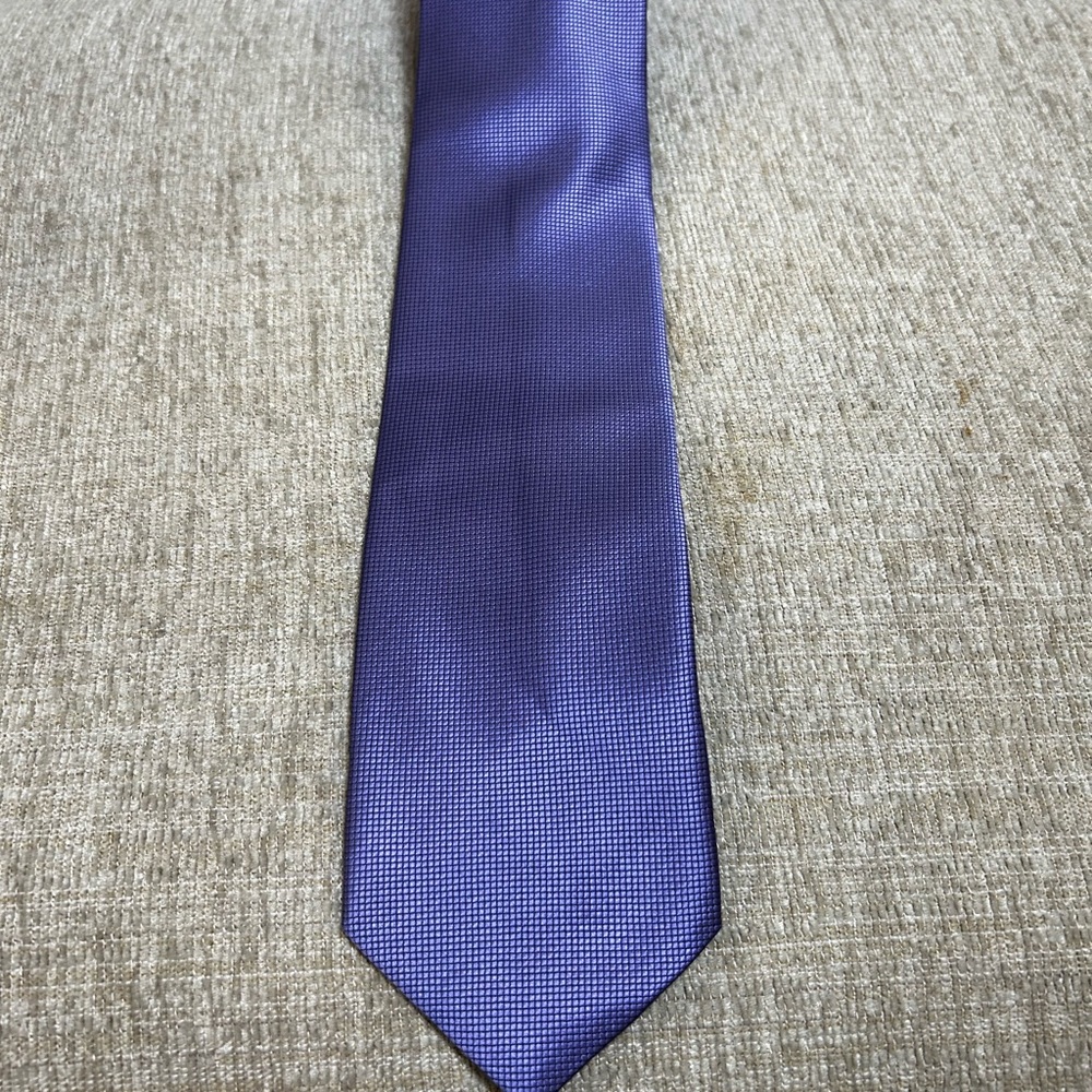 Dan Smith Purple Tie 100% Silk (56in x 3 1/4in)